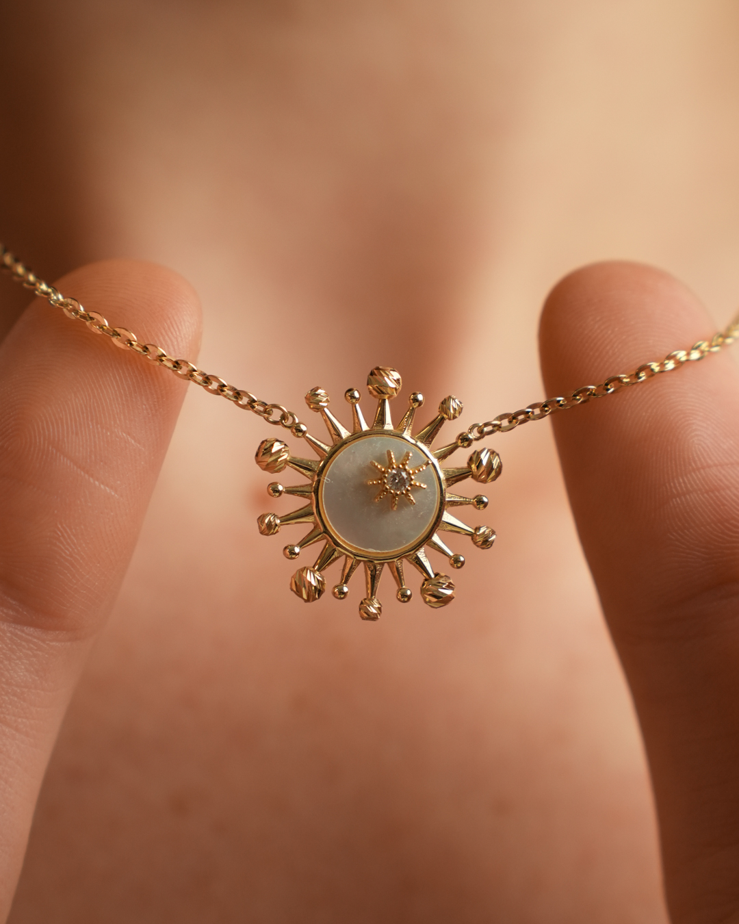 Golden Sun Kolye